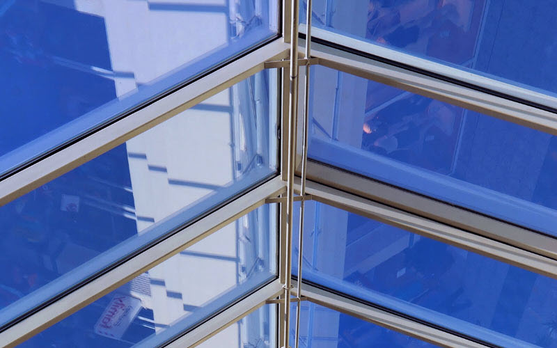 RH-JUSENI Glas- und Gebäudereinigung
